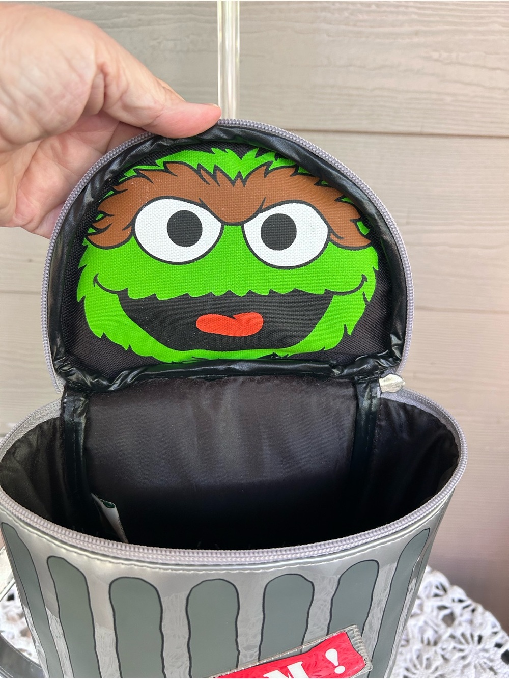 Sesame Street "SCRAM!" “Oscar the Grouch” Kids Backpack - Picture 2 of 9